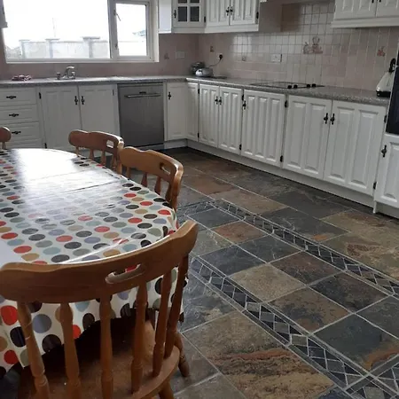 Interconecting Lough Gill - 1 Double 2 Single Beds Couette-café *