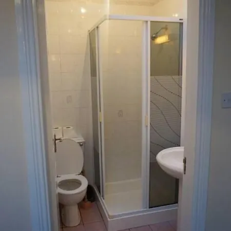 Interconecting Lough Gill - 1 Double 2 Single Beds Couette-café